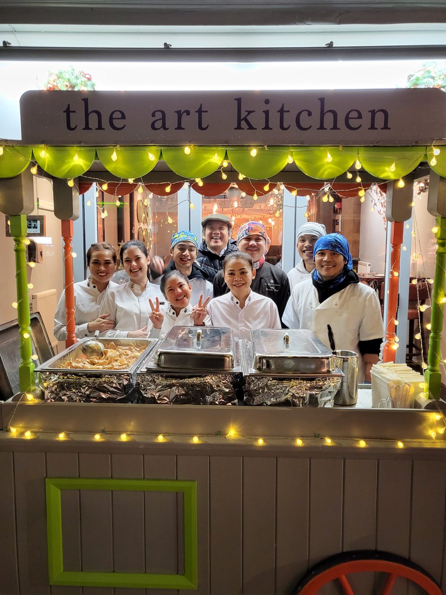 We cant believe it has been a week since the christmas lights switch on during the Victorian Evening in Warwick. Thank you to everyone that came to say hello to us on the street cart - the team had a very busy night. It was lovely to see you all!