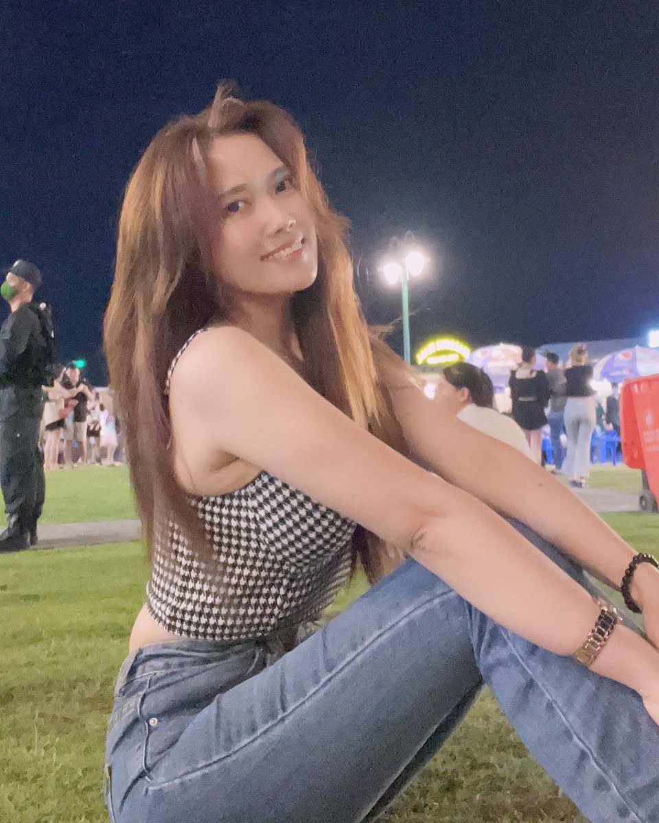MissQ07567347's tweet photo. Trạng thái đang vui vẻ☺️
#windy
#saigon
#enjoylife https://t.co/lNAuJL3qWk