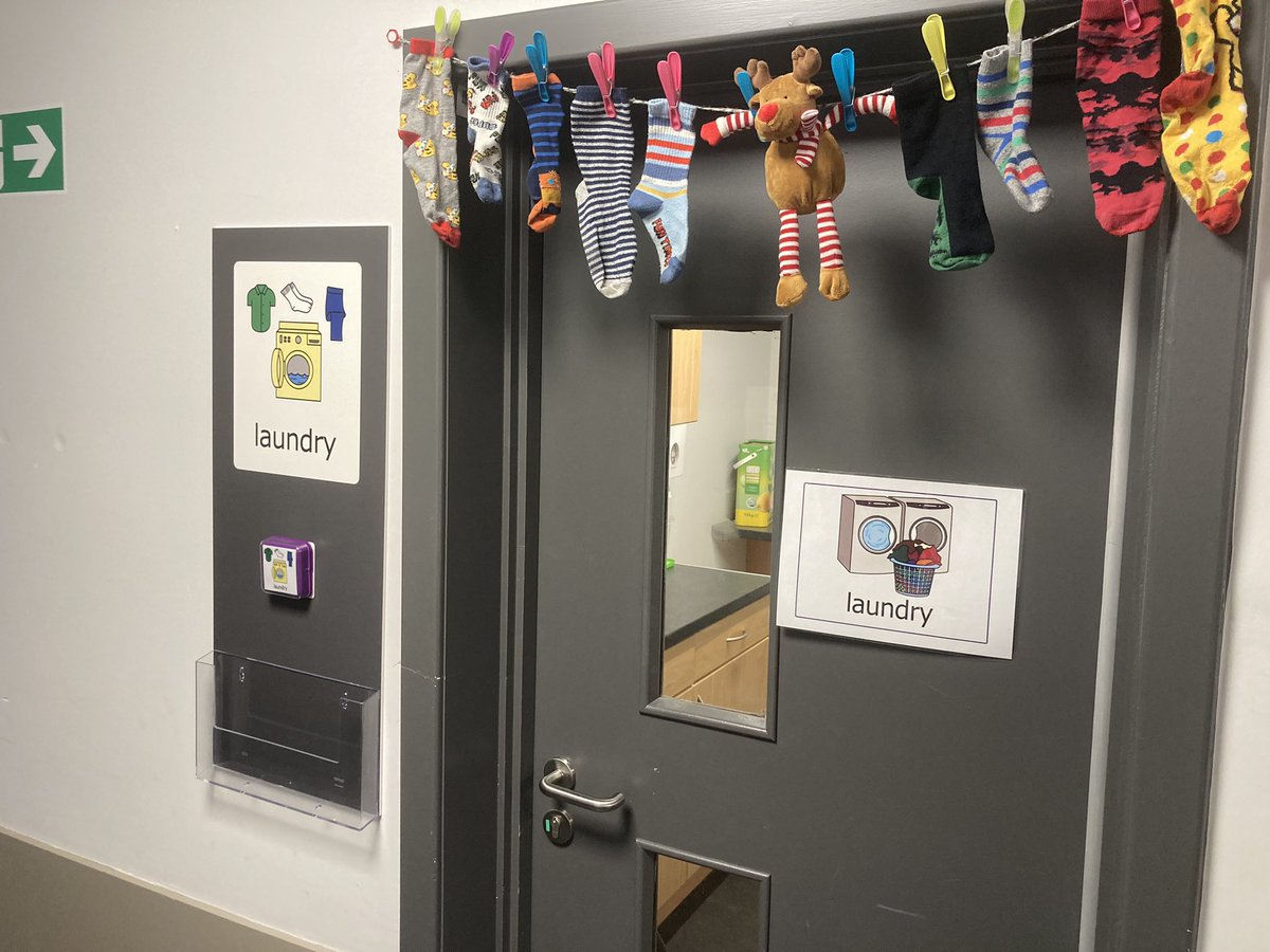 AshtonSecondary's tweet photo. On a time-shifted basis (so as not to spoil any surprises) here’s what happened on Day 1 of #ReindeerInTheRoom.
Where? The laundry
What? Just hanging around…..
#DashingThroughDecember #fb https://t.co/g37t9W7ONz