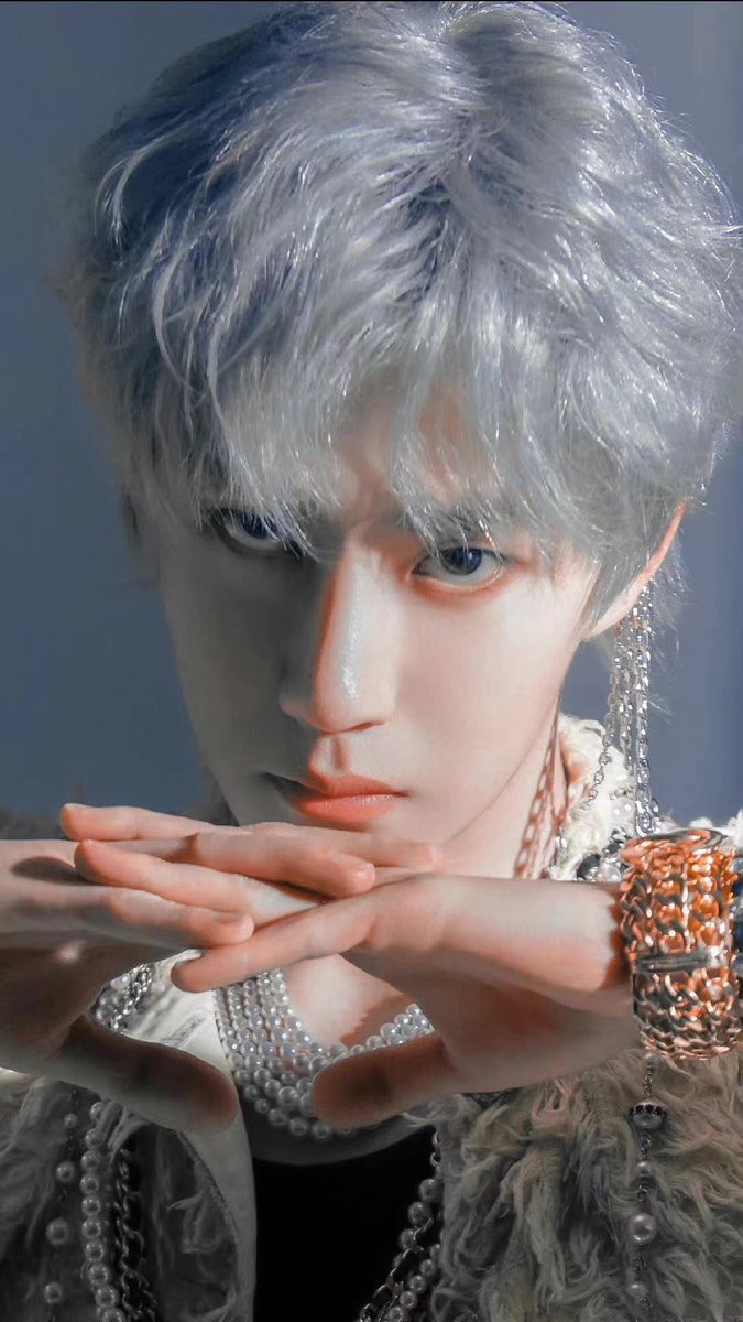 SimoneGMH's tweet image. #WangYibo  Love him 💚 #王一博 🥰