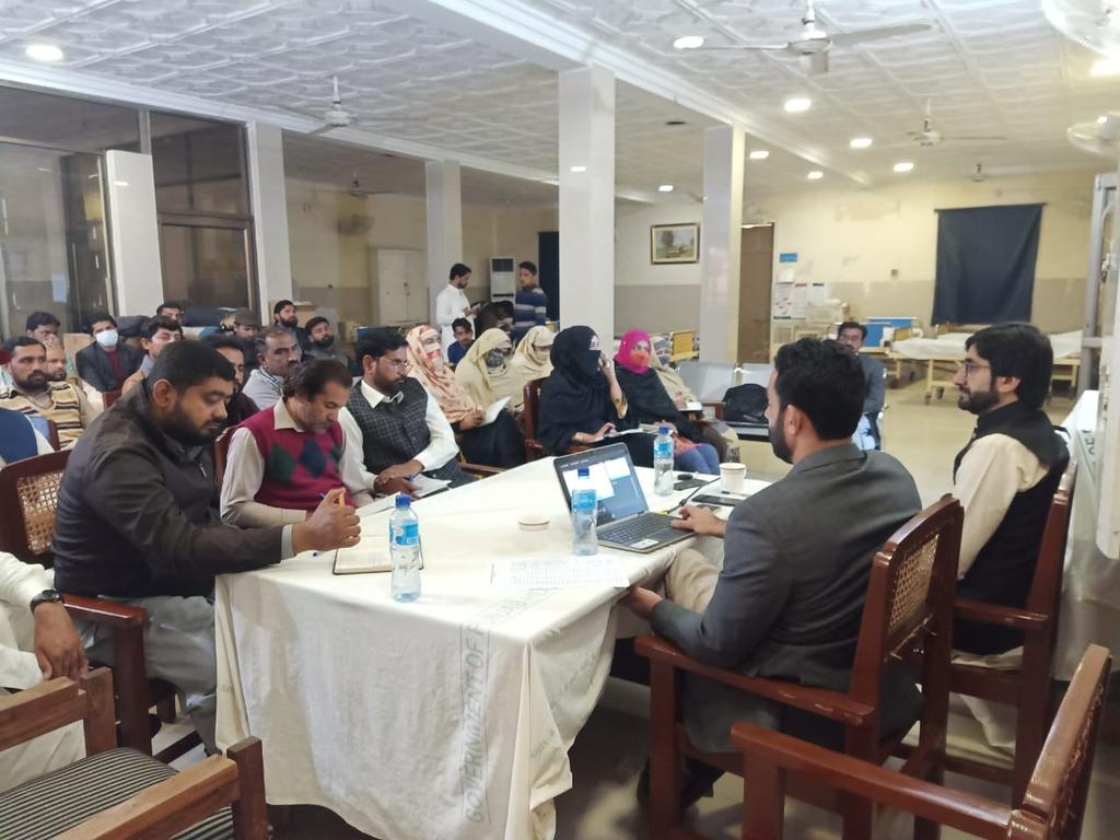 Dha_lodhran's tweet photo. *Batch 2*
Today training of master trainers for VPD surveillance tehsil Kehrorpacca held in THQ Hospital Kehrorpacca under the Chairmanship of Dr.Capt.Usman Ali Khan DHO P.S accompanied with Dr.Rasheed Anjum, DDHO Kehrorpacca 
Participants:
SH&amp;NS,ASV,LHSs,Vaccinators and LHWs. https://t.co/bkuseYtVm6