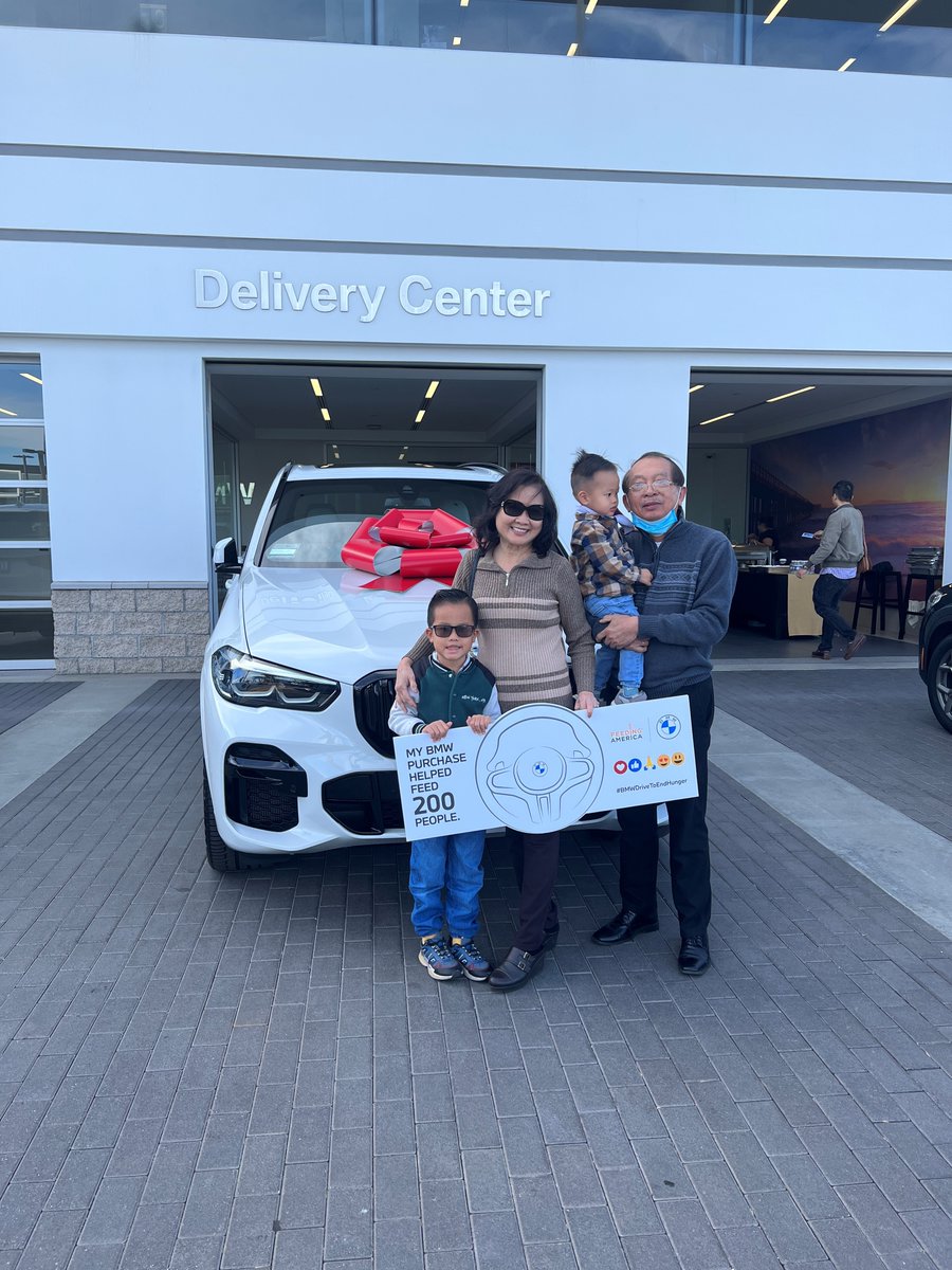 CrevierBmwMini's tweet photo. Everyone at Crevier BMW would like to thank all the customers who came to support the #BMWDriveToEndHunger event throughout November! https://t.co/rLaw3ZUAaa