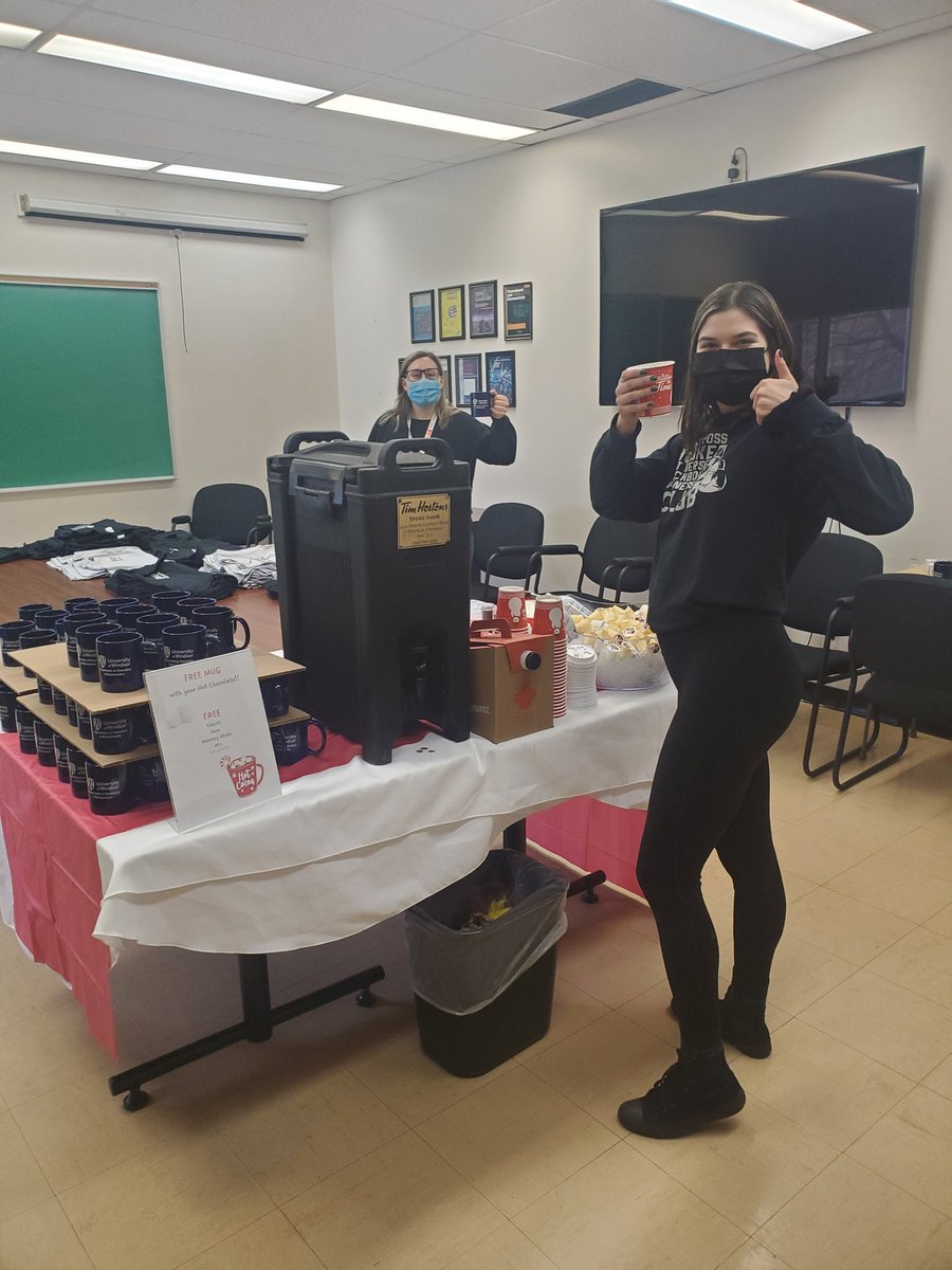 WIC-UWindsor (@wicwindsor) on Twitter photo Early for hot chocolate, free mugs and shirts @ScienceUWindsor what a great way to start you friday ☕️🍫 <a href="/lj_renaud/">Lauren Renaud</a> <a href="/gloriadamaral/">Gloria D'Amaral</a> Early for hot chocolate, free mugs and shirts @ScienceUWindsor what a great way to start you friday ☕️🍫 <a href="/lj_renaud/">Lauren Renaud</a> <a href="/gloriadamaral/">Gloria D'Amaral</a>