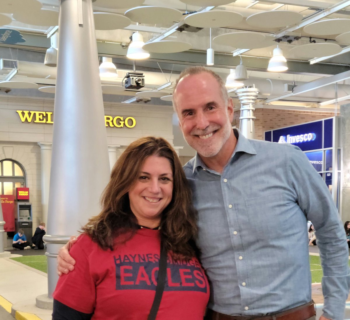 HBMSLeadEagle's tweet photo. At @JuniorAch and got to meet the President and CEO, John Hancock. So thankful for his leadership with JA and the opportunities provided to our students! @FultonZone5 @FultonCoSchools @CJ_FCS_CAO @HBMSExcellence https://t.co/90vvSg8DQ2