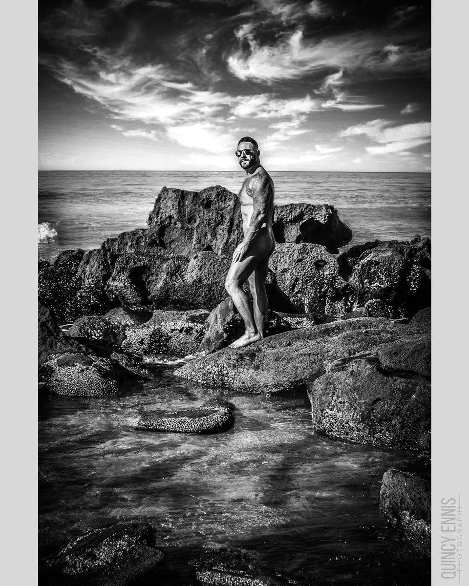 QuincyEnnis's tweet photo. @TatsWhisky
Comeβ¦the water is warmβ¦π
Model: @tn2sd_3
πΈ: @qennisllc
#blacksbeach #nudeswim #ginger #body #bodypositivity #hellasexy https://t.co/OjFsNuRb8M