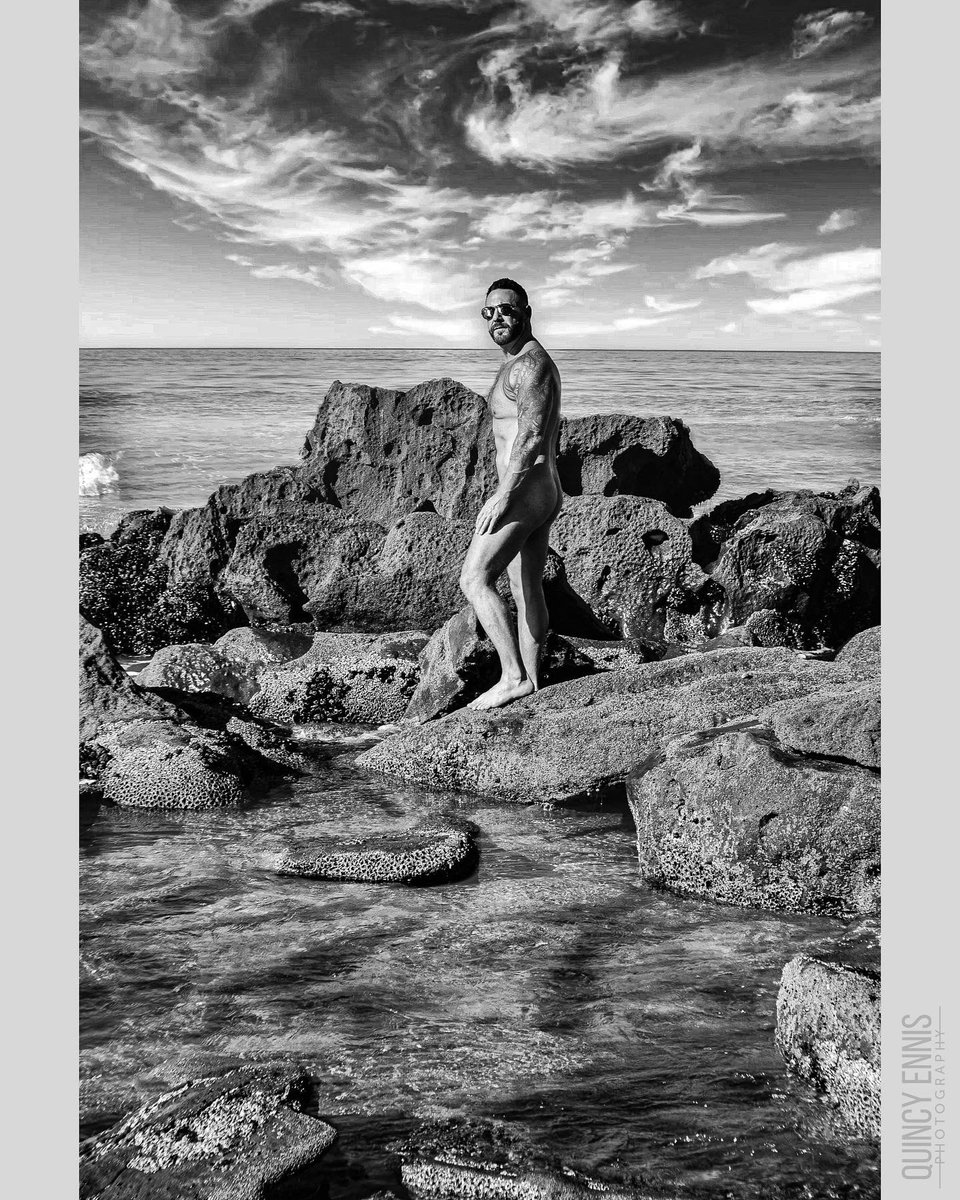 QuincyEnnis's tweet photo. @TatsWhisky
Comeβ¦the water is warmβ¦π
Model: @tn2sd_3
πΈ: @qennisllc
#blacksbeach #nudeswim #ginger #body #bodypositivity #hellasexy https://t.co/OjFsNuRb8M