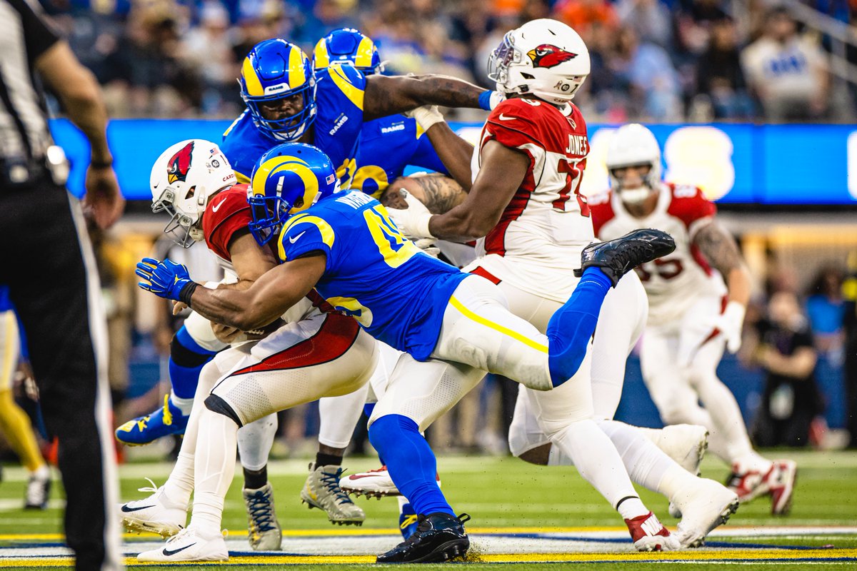 TheLARamsPR's tweet photo. #StatsToWatchFor
LB @Bwagz needs 12 tackles to move to 10th all-time in regular season tackles. He ranks 11th with 1,473 tackles.
RB @thereal_cam3 needs 98 rushing yards to reach 1,000 for his career. He would become the 26th Rams running back to reach this mark.
#LARvsSEA https://t.co/6T6dDmetaj