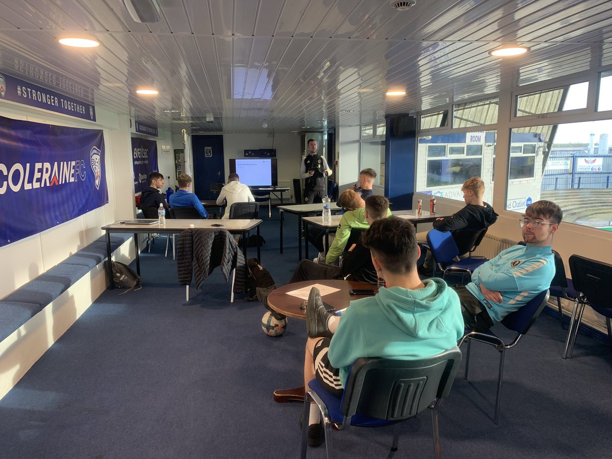 IFAFootballDev's tweet image. Followed by a visit to @ColeraineFC Academy for the Coaching Disabled Footballers Award theory session.

Practical session next week to cement their learning and certification. 
👨🏻‍🎓⚽️📈

#highereducation #ucasapplications #coaching