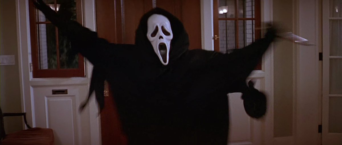 anything_scream's tweet photo. Now, best robe? https://t.co/NS69SwgcWx