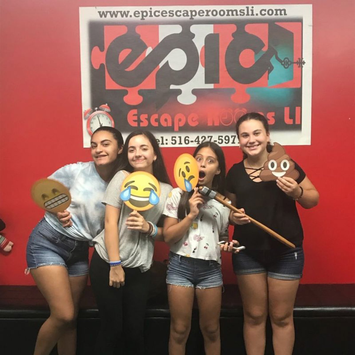epicescapeli's tweet photo. We understand how busy things can get around the holidays. Luckily, you'll never have to travel far to enjoy an exciting evening out with the family -- we can't wait to welcome you in! 👋 https://t.co/BjZ7tTvg4u