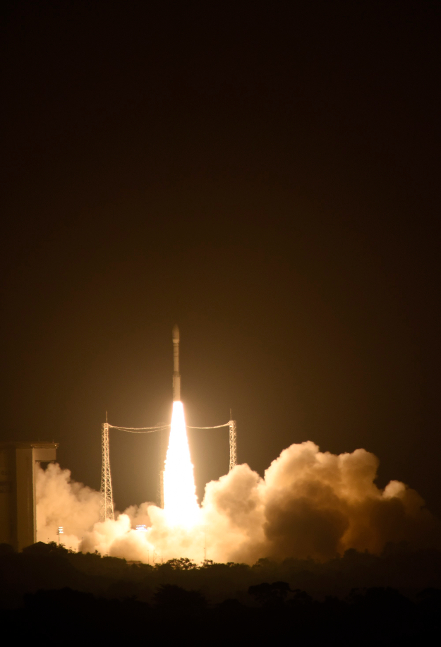 ESA_History's tweet photo. #OTD 3 December 2015, #ESA's #LISAPathfinder mission launched on @vega_sts VV06 from @EuropeSpacePort to pave the way for future missions by testing in flight the concept of gravitational wave detection @esascience @esaoperations 👉https://t.co/IFAJzcRJ0e https://t.co/g6pjbMszlV
