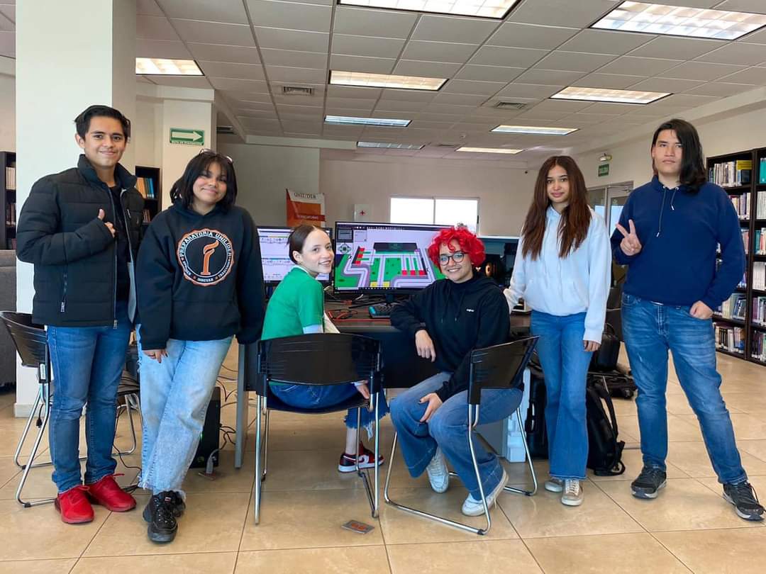 bujia_la's tweet photo. SON SONORENSES Y SON #UNILIDER 
🇲🇽 ¡México campeón mundial en robótica! 
Representados por alumnos de @Unilider_univ felicitamos por su gran victoria en el Robot Virtual Games Championship 2022 ganando los dos primeros lugares tras competir con 23 equipos de diversos países. https://t.co/ECJW7ocZkX