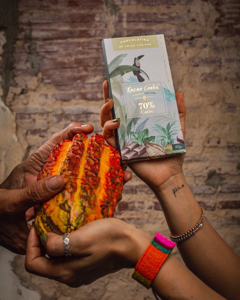 KacaoConka's tweet photo. Un sueño que inició por el amor a esta tierra, por el valor del campo colombiano. 👩🏼‍🌾 Un sueño que se desafia en la altillanura y hoy se materializa en un producto de alta calidad. 🍫✨ https://t.co/WHSdzBnXhZ