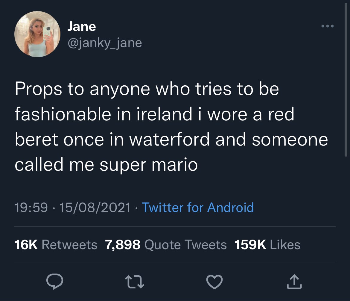 Luiseach's tweet photo. the perfect Irish three screenshot story https://t.co/gz3nA9qfDV