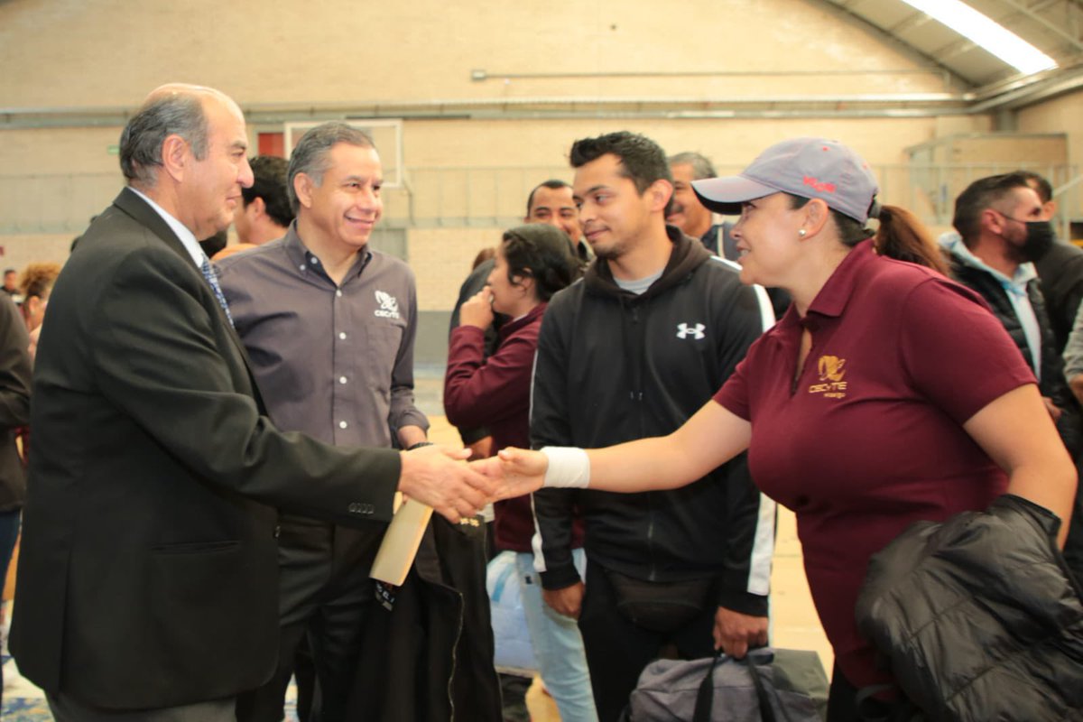 natycastrejonv's tweet photo. El deporte es un elemento fundamental en el desarrollo de las personas, es por ello que hoy celebro el Encuentro Deportivo de Trabajadores de la Educación Media Superior en el Estado de Hidalgo y les deseo éxito en todas sus actividades. 
#PrimeroElDeporte #NatyCastrejón https://t.co/O4QCSKoATE