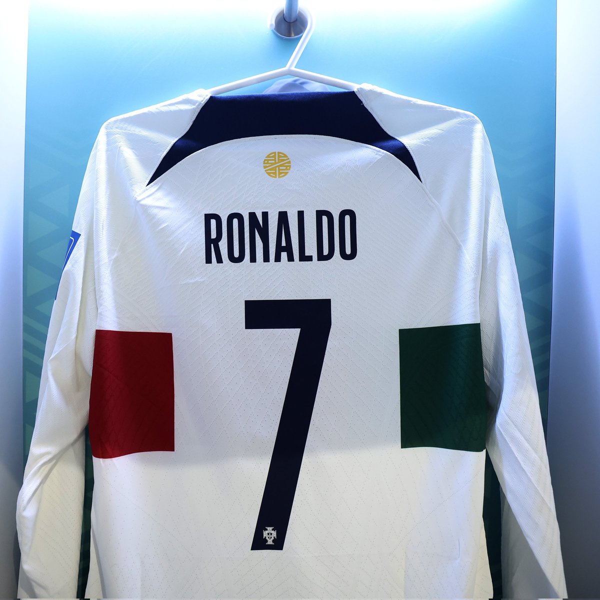 CR7GOATnaldo7's tweet photo. Ronaldo assist South Korea goal to knock Uruguay out of World cup. https://t.co/qbMVMjDIzV