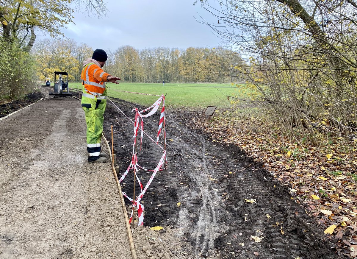 colwickparkrun's tweet photo. The latest on #pathwatch 👀 

The fellas are looking after us and we are good to go, see you in the morning! #loveparkrun https://t.co/Y0iw4n3TO8