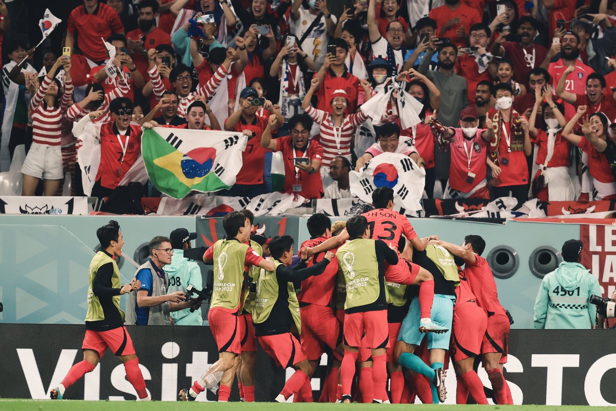 Wolves's tweet photo. Scenes.

🇰🇷🙌 https://t.co/4ip8YQMHwE