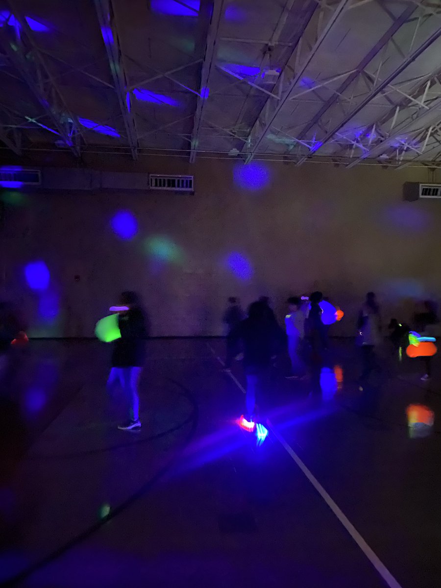 teachingsmyjam7's tweet photo. Glow stick dance party for our PBIS party for the month of November!! One student was so excited he wore his light up shoes for the occasion! @KJEschool @JEFCOED https://t.co/lVUuf1dFn6