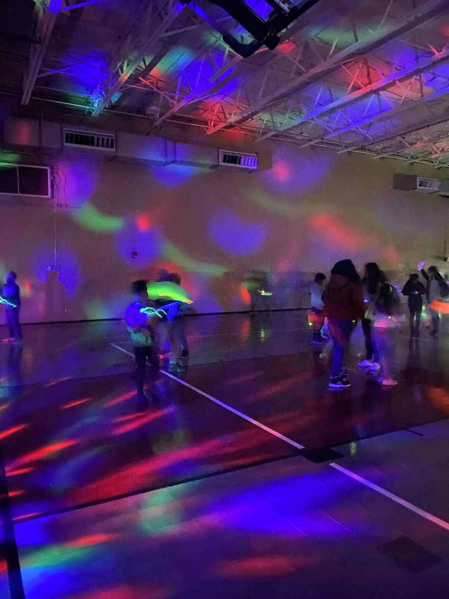 teachingsmyjam7's tweet photo. Glow stick dance party for our PBIS party for the month of November!! One student was so excited he wore his light up shoes for the occasion! @KJEschool @JEFCOED https://t.co/lVUuf1dFn6