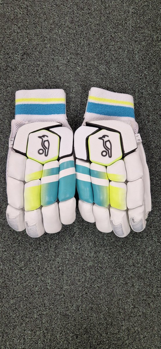 talentcricket's tweet image. COMPETITION TIME - To enter our latest competition to win a pair of the new 2023 edition @KookaburraCkt Rapid 2.1 Adult Right Handed batting gloves, just follow us, re tweet and like this post.
The draw will be made on Friday 9th December. 
#Goodwick #onestopcricketshop