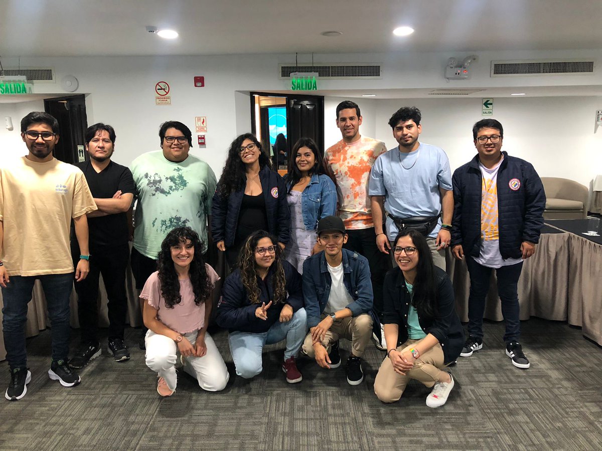 uniamericas's tweet photo. 🇵🇪Ya en Lima junto a nuestrxs compañerxs de @SUTRAHYM en el Taller sobre negociación colectiva y crecimiento sindical 💪🏾 https://t.co/Rdl01qVFoG