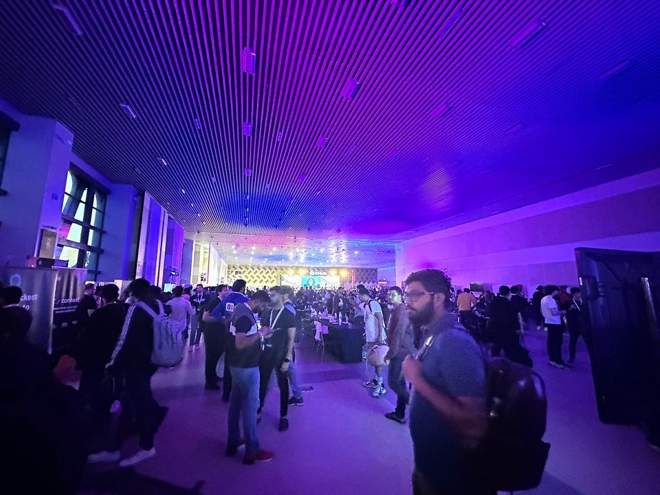 CreateProtocol's tweet image. First visuals coming from Create Protocol team at @ETHIndiaco 💛🔥

To the moon 🚀

Ready to take the #NFT world by storm with #CreatorConsole, a No-Code NFT Platform for simple #NFT Creation for all #creators and #artists 💜