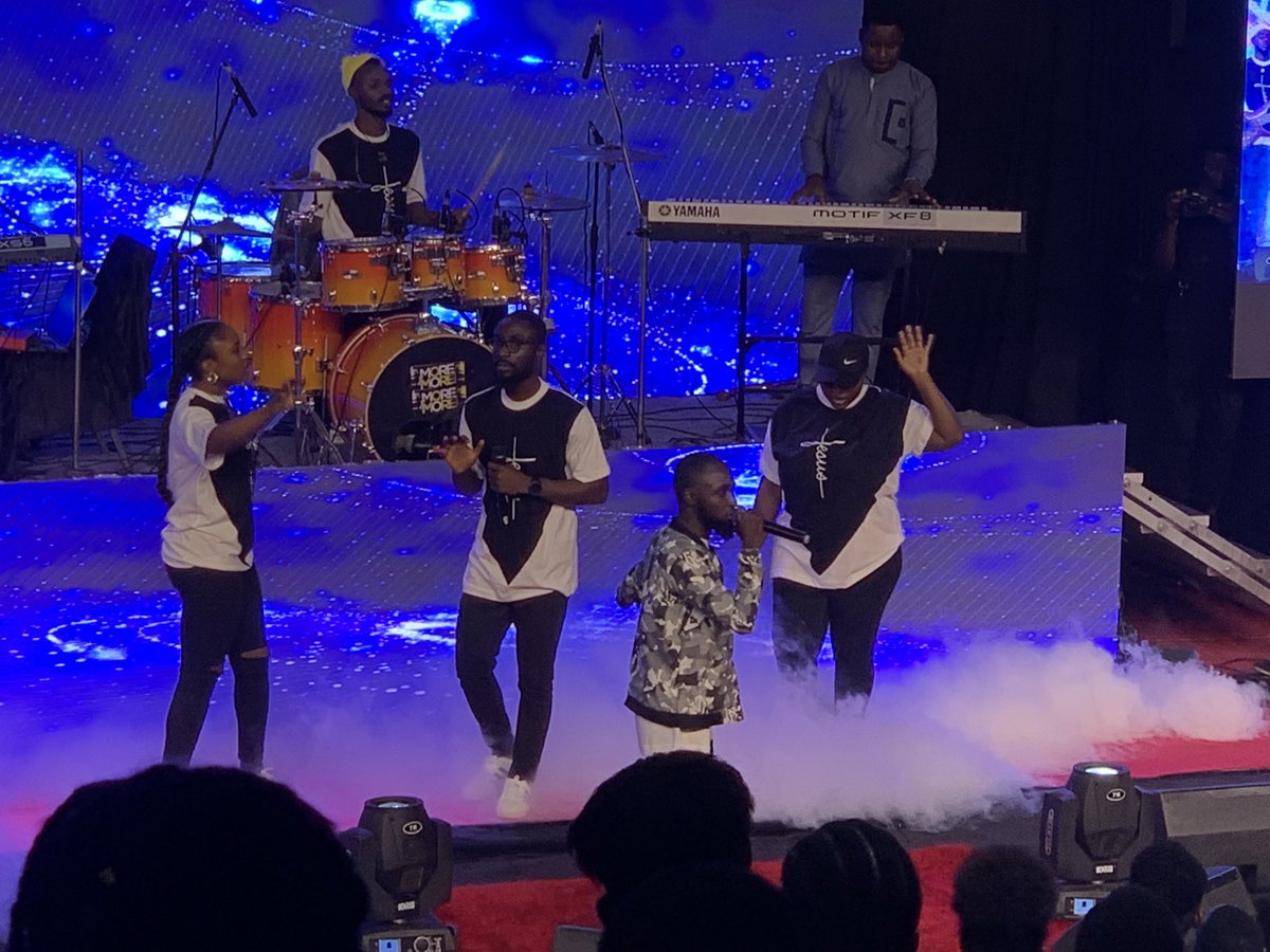 slchurchng's tweet photo. Now ministering
MIN. Aaron 🎶
Yeshua Hamashiach
Lion of Judah
Agunechemba
#theSLCexperience
#WindOfTheSpirit2
#VesselsOfGod
#SLConference
#theSupernaturalBreed
#SLCABUJA https://t.co/8Xd4m5USWN