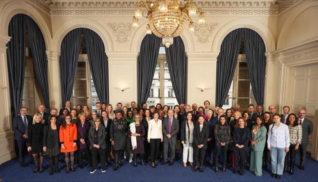 RixainMP's tweet photo. Le @Womens_Forum a fait résonner la voix des femmes autour de ministres, CEOs, expertes, activistes.
Il est temps de répondre aux besoins des femmes dans l’économie, la tech, la santé, l’éducation… et de leur faire une place
�� @HeilbronnerAG pour cette nouvelle édition réussie! https://t.co/wMscllDrxL