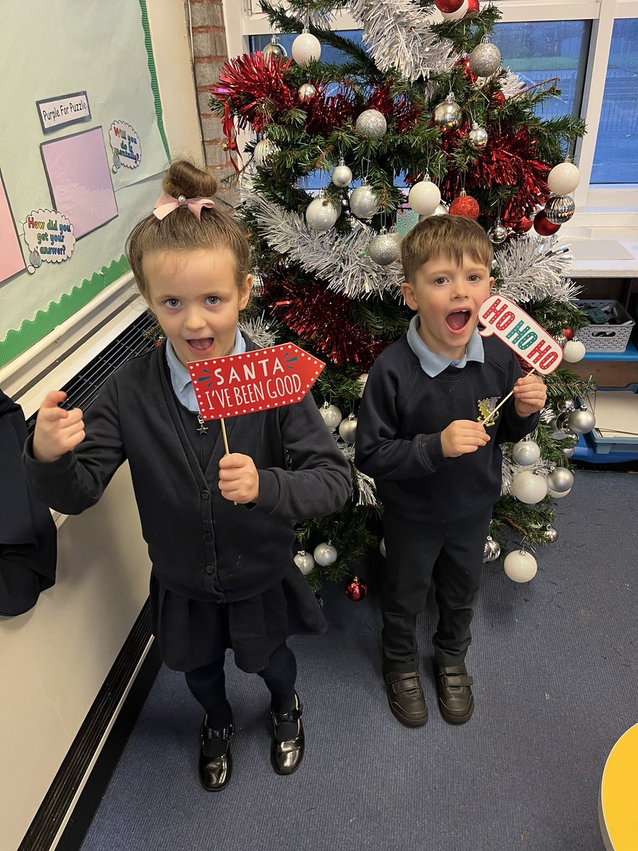 StJosephsWDC's tweet photo. P2 had lots of fun at their Christmas themed play stations today 🎄#learningthroughplay https://t.co/RoLvBe72Gt