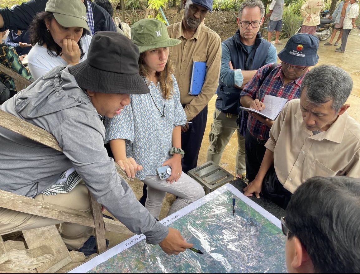 TomovaMarie's tweet photo. Reflecting on productive @WorldBankWater discussions on water security and #climate resilience for Cambodia, including key priorities: integrated river basin and flood risk management, water allocation planning 💦 modernized irrigation and water storage. https://t.co/2CF6PZ55h2