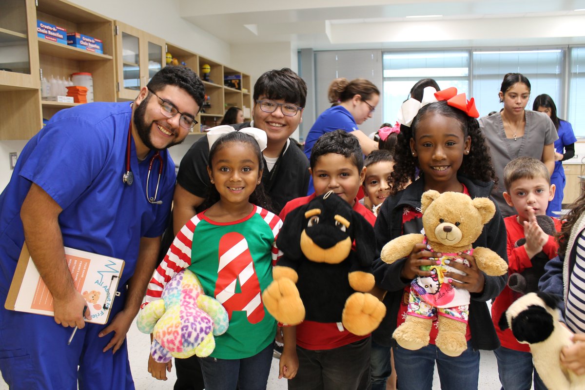 BCISD's tweet photo. Thank you to our Bay City High School HOSA students for coming out to Linnie Roberts today to provide check-ups and medical services to our 1st graders' favorite stuffed animals! The students had so much fun practicing what it's like to go to the doctor for a check-up! https://t.co/jK0ZFyApF7