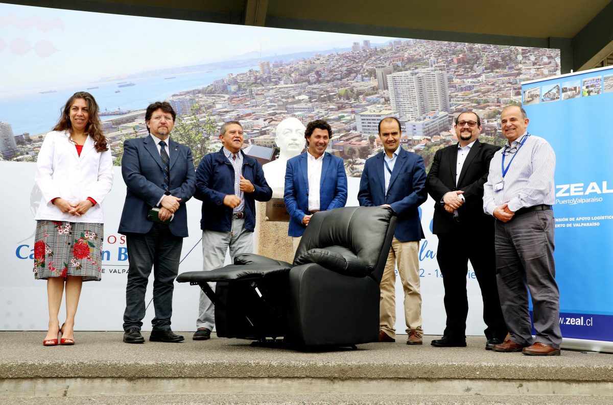 PortalPortuario's tweet photo. Foro Logístico de Valparaíso realiza donación al área de Pediatría del Hospital van Buren - https://t.co/7m5cQaC3LK #FOLOVAP #Donación #Hospital #HCVB https://t.co/LkB09SpS1j
