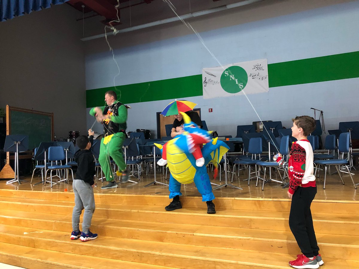 Top KHC earners slaying the dragons! <a href="/KidsHeartChall/">Kids Heart Challenge</a> <a href="/SNIS_CT/">Sarah Noble School</a>