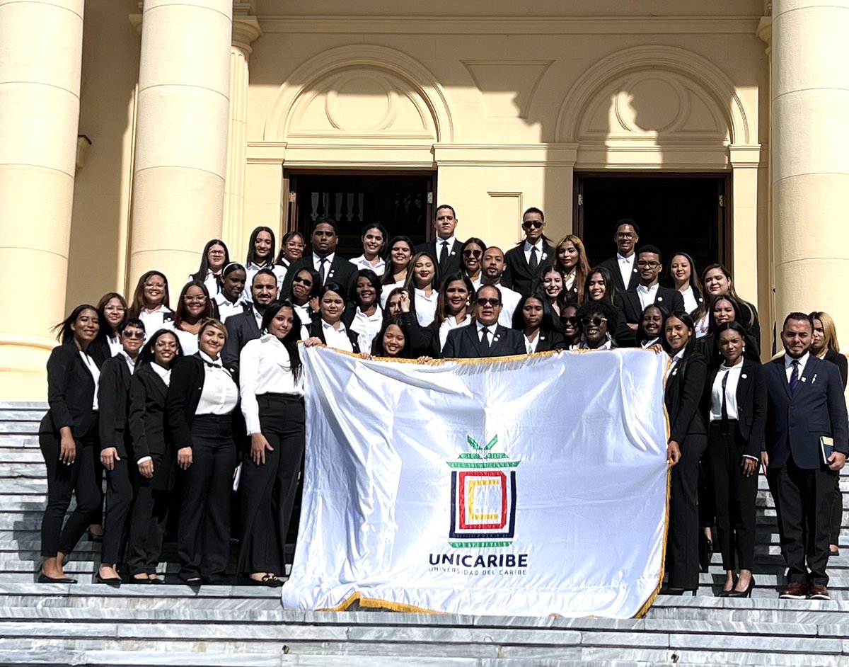 ElicFernandez's tweet photo. Visita al Palacio Nacional en el marco de la Clausura CURSO DE PROTOCOLO Y CEREMONIAL DE ESTADO organizado por la Escuela de Relaciones Internacionales de UNICARIBE.  
#UniCaribeRRII
#DiplomaciaProactiva @UnicaribeOnline @ElicFernandez @mberiguete @ZoraimaCuello https://t.co/FgCyIi7be7