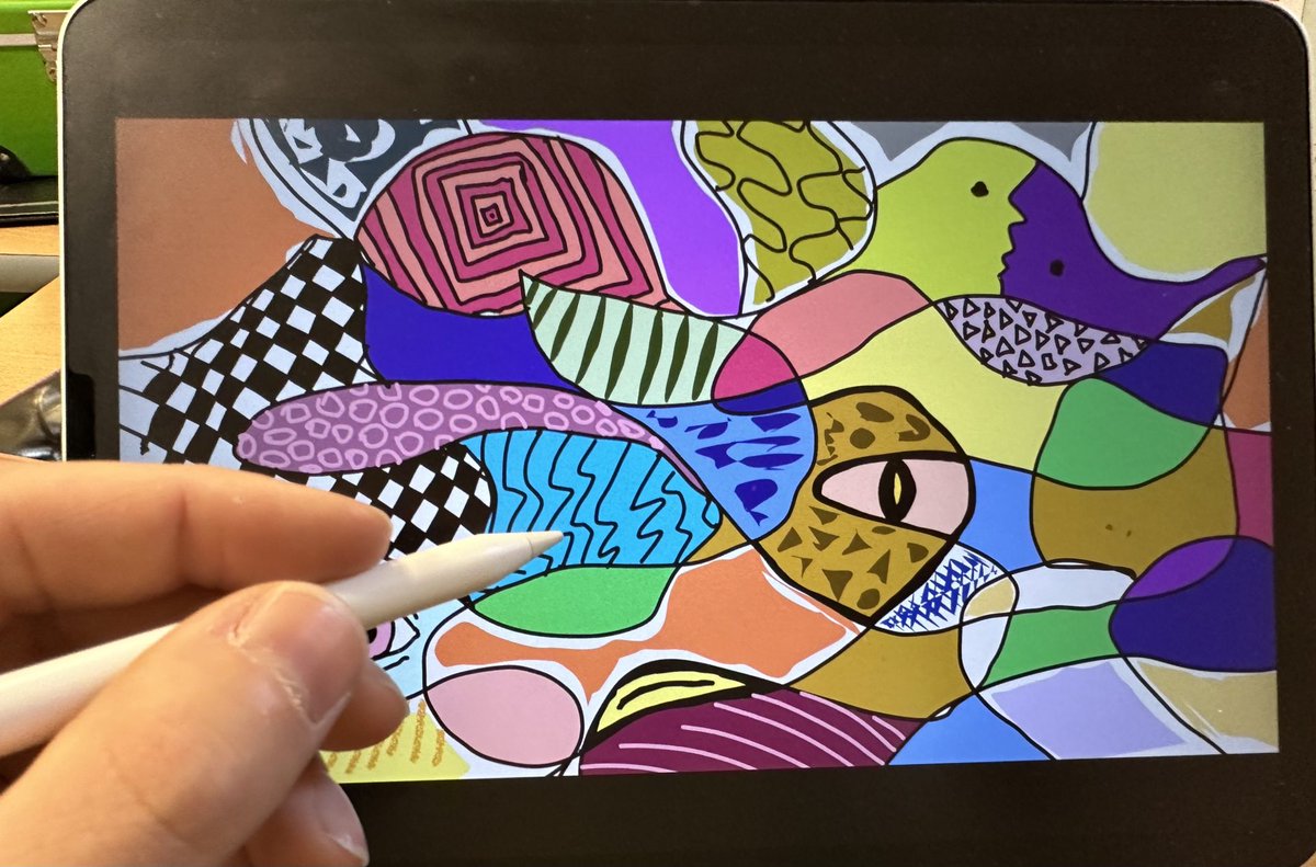 Um einfache Zeichnungen am iPad zu erstellen ist keine separate, teure Zeichen-App notwendig! Alles was man dafür braucht, ist die App Keynote! Außerdem werden bei meiner Methode auch gleich alles Zeichnungen gespeichert und es kann ganz einfach eine

thomasfelzmann.at/erstelle-zeich…