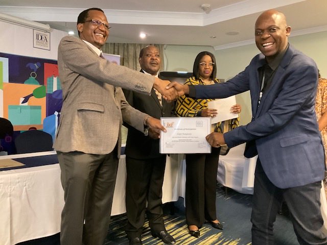 mangwana_jasper's tweet photo. Tirimowo mu graduation imomu
#ECFSADC Commissioners Induction https://t.co/nYHzrepPDd