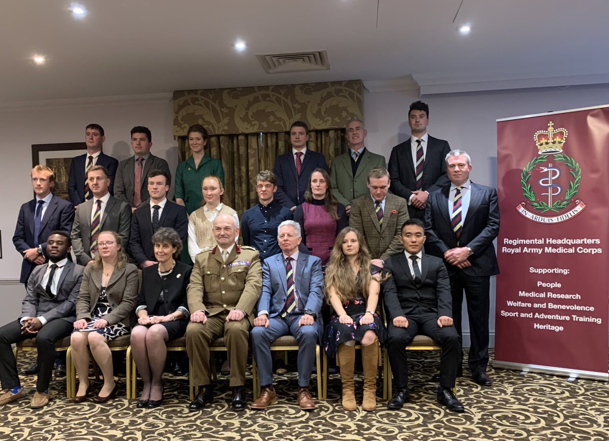 What a humbling experience to hand out #RAMC prizes today to the best of our superb bunch of soldier-medics. Such amazingly diverse stories, from academic and research excellence to decades of commitment to innovative operational clinical delivery 1/ @ArmyMedServices @DMS_MilMed