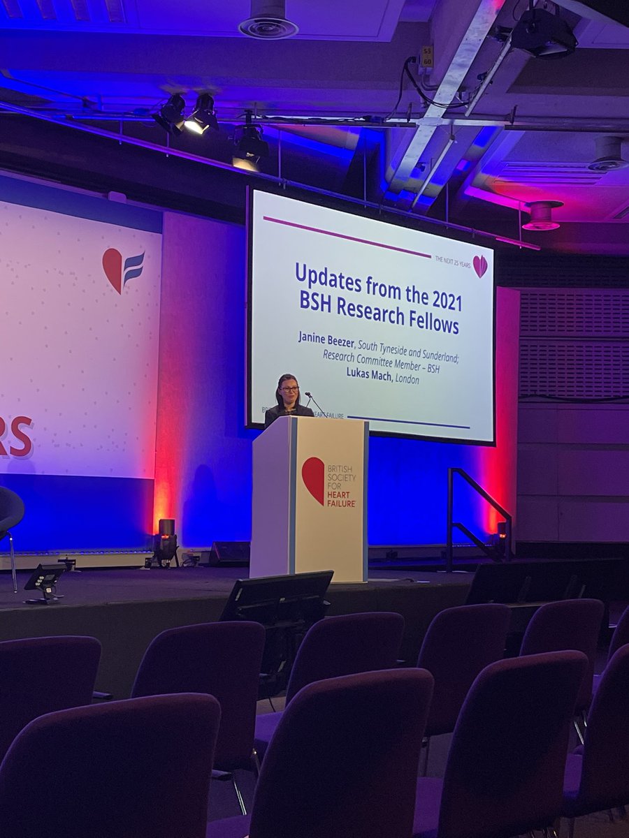 LucyyPages's tweet photo. Had a great time at my first @BSHeartFailure conference! Was fab to network with so many pharmacists and nurses at this event 🫀#BSH25 #thefword #pharmacists #heartfailure https://t.co/yNbGkA9j0m