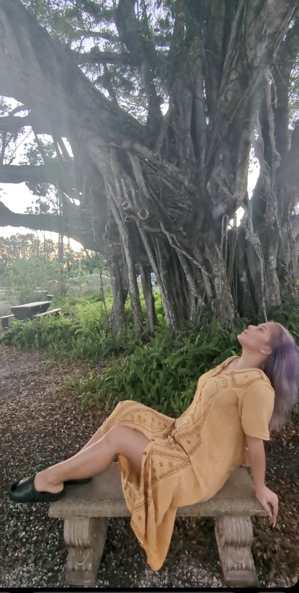 amirathefoxxx's tweet photo. Impossible is Nothing, for The Goddess 👑✨🌒
I am the Creatress and you are here to tribute to my Being. 🙏
#ebbandflow #goddessworship #goddesssamarah #findom #majesty #selfempowered #selflove #onewithnature #florida #exotic https://t.co/pqdS5eOat5