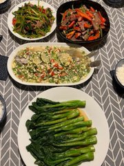dajoshgardner's tweet photo. While the sun is warm and the breeze is not dry, make a pot of Longjing, drink slowly and quietly enjoy the rare afternoon time, good afternoon https://t.co/UYvArdt5JP