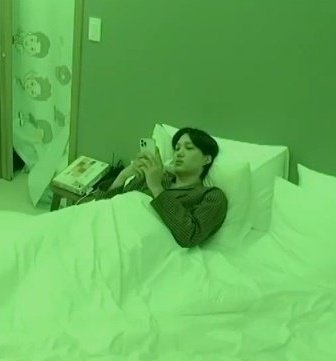 ErigomsBR's tweet photo. ALÔ JONGIN🔈🔈💥💥🔇💥💥 TÁ PODENDO FALAR 🗣🗣 OU TÁ COM MEDO DA COREIA PERDER PRO BRASIL??? 🤪 ⚽️🇧🇷 ALÔ JONGIN???  AINDA NÃO É HORA DE CHORAR🇧🇷🇧🇷💚 APARECE #카이버블 https://t.co/TX9Wg5dMBA