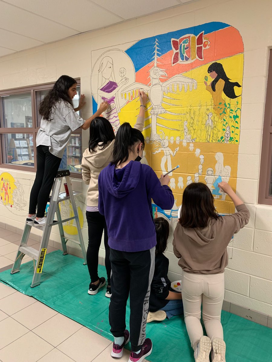 Ahsennase's tweet photo. Getting it done at @RedstonePS in @YRDSB @YRDSBArts 

Two weeks (classes) to go!
Will we make it?

Love these students, they’re showing a great deal of care &amp; mindfulness with the task at hand. 

Heard interesting conversations about “lo-fi” 🤔

#yrdsb_fnmi https://t.co/Y8wgbycYmW