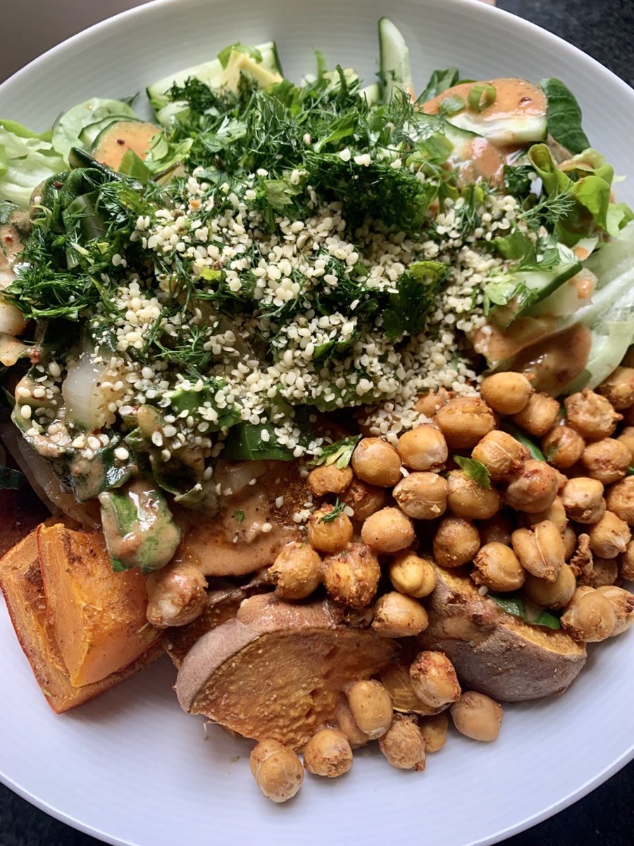 sonjabohne's tweet photo. CW: Essen / Food

Mittagessen. https://t.co/e2RU58R9an
