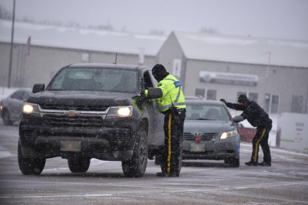 rcmpmb's tweet photo. Tomorrow is National Impaired Driving Enforcement Day. #rcmpmb &amp; @wpgpolice will be targeting enforcement to get impaired drivers off the road so everyone gets home safely. 15 people died in MB this year from impaired driving. 1 is too many. Make smart choices. Get home safely https://t.co/uWs0yLeICD