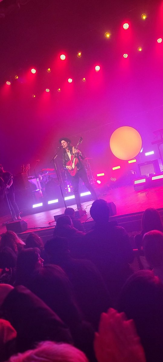 Great trip away to Dublin to see <a href="/JamesBayMusic/">James Bay</a> he was amazing!