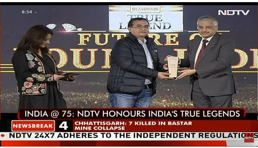 Congratulations to whole @DFYIndia team members and thanks to @ndtv for recognising hard work of DFY since 2007. Big thanks to all our partners for constant support. @Boeing_In @HCL_Foundation @Accenture @StanChartIN @IndiaDiversey @VistexFndn Congrats to all winners @Pvsindhu1