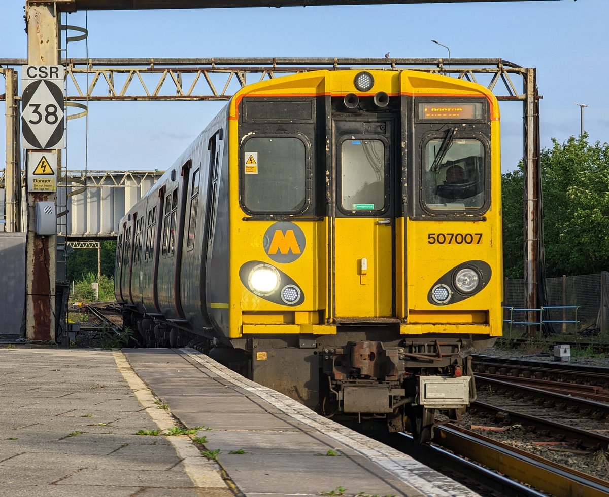 DownOnTheStour's tweet photo. DOTS Year in Review 2022: May Part 1
Main highlight had to be 'The All PEP Challenge' a day where I managed to ride all subclasses of PEP in one day!
#DispatchersOfTwitter #Railwayphotography #trainphotography #railwaytwitter #class315 #PEP #AllPEPchallenge https://t.co/beAbruiNPs