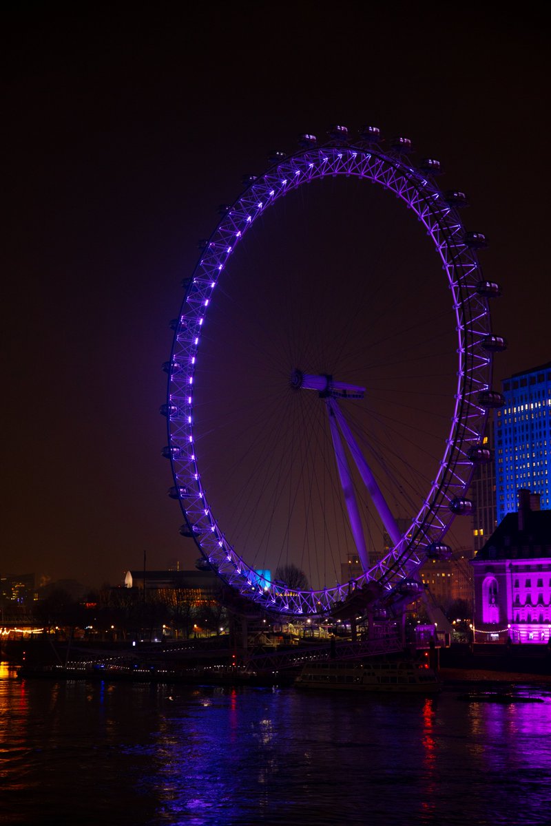 Tonight we’re lighting up purple to mark International Day of Persons with Disabilities #IDPD 💜💜💜

The lastminute.com London Eye are committed to providing a magical experience, and a safe and accessible visit, to everyone we welcome to our attraction. #PurpleLightUp