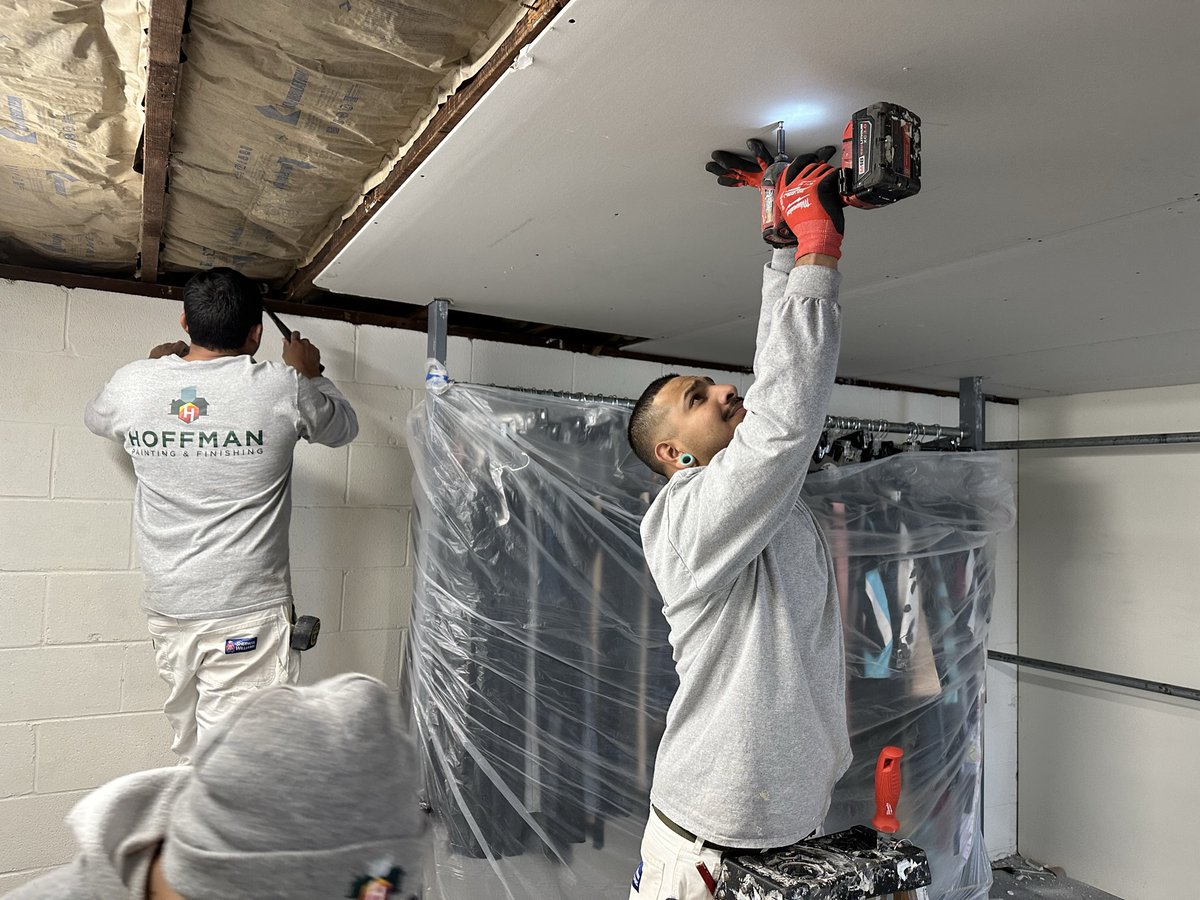 FRM_mission's tweet photo. We are so grateful for pro Bono work! Thanks to @HoffmansPainting for your work in our facilities!
#frederickmd #frederickmaryland #frederickcounty #downtownfrederick #frederickcommunity #givingback #giveback #community #servingthecommunity #helpushelpthem #helpothers #dogood https://t.co/UVC1PfhYd9